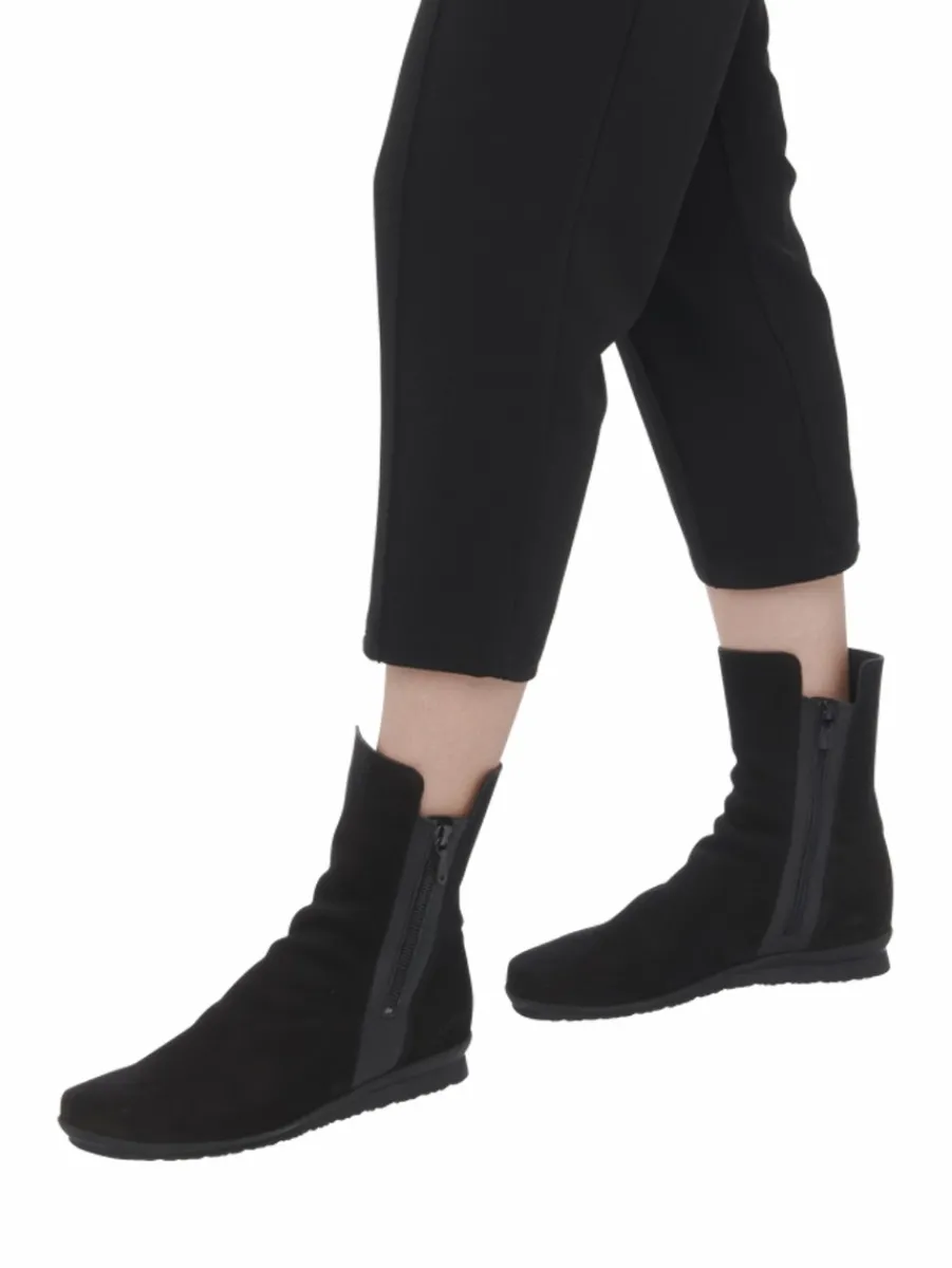 Femme^Arche Boots Barzee