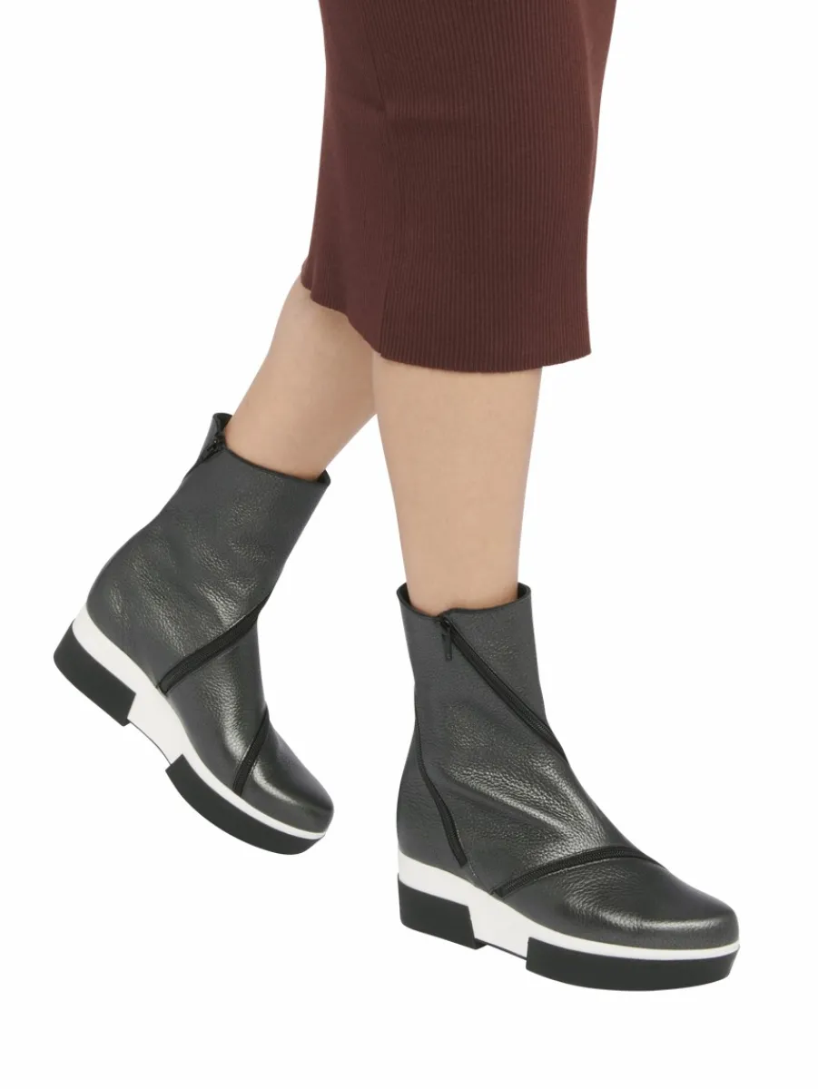 Femme^Arche Boots Fylzyp