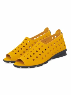 Slip On^Arche Slip On Drick