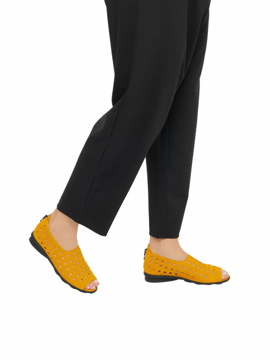 Slip On^Arche Slip On Drick